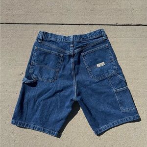 (SOLD) Wrangler carpenter jorts